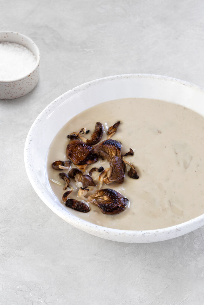 vegan cream of mushroom soup