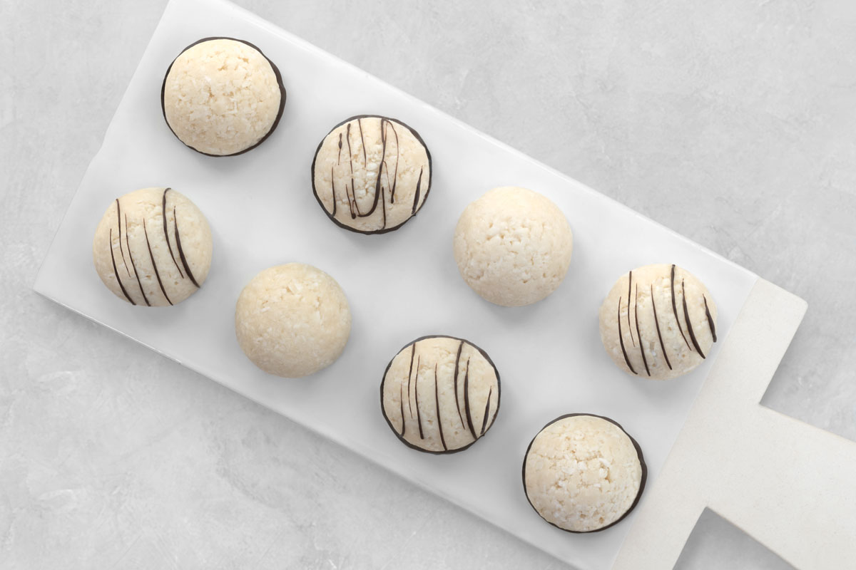 vegan coconut macaroons