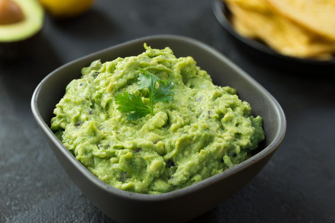 guacamole - homemade, fresh, vegan, paleo, raw