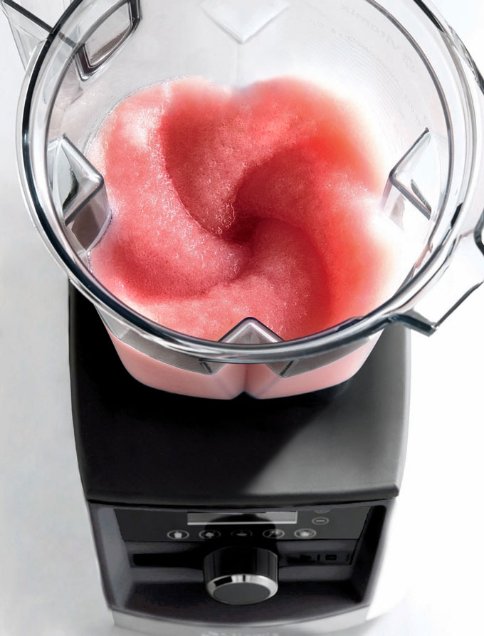 sorbet in a blender