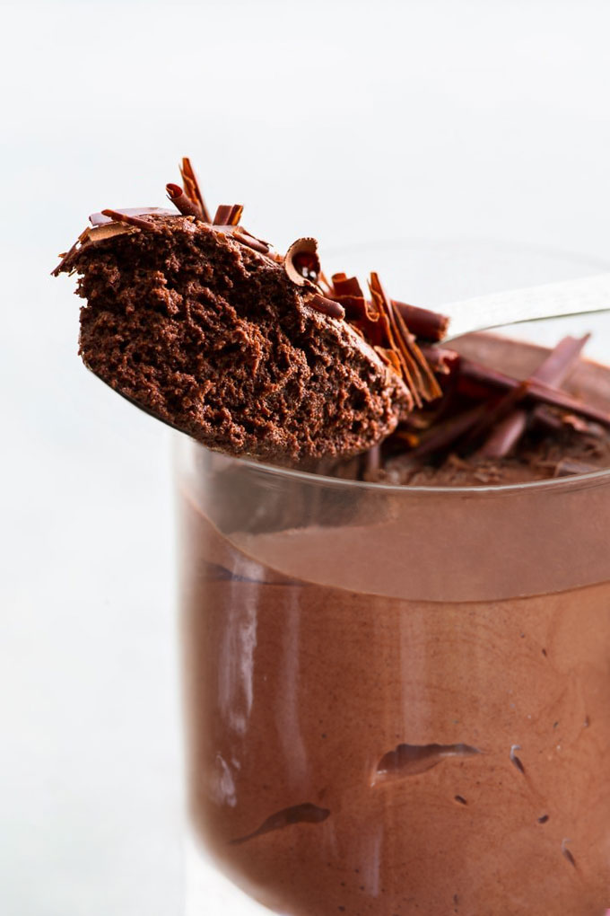 chocolate mousse with aquafaba
