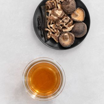 kombu shiitake dashi - how to make dashi Japanese stock