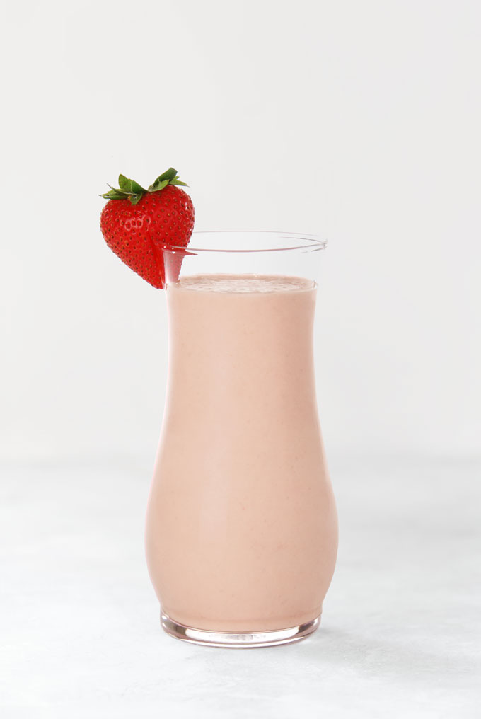 strawberry avocado smoothie